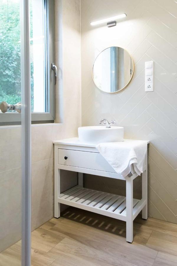 Villa Strokay - Few Minutes Walk From Lake Balaton Кестели Екстериор снимка