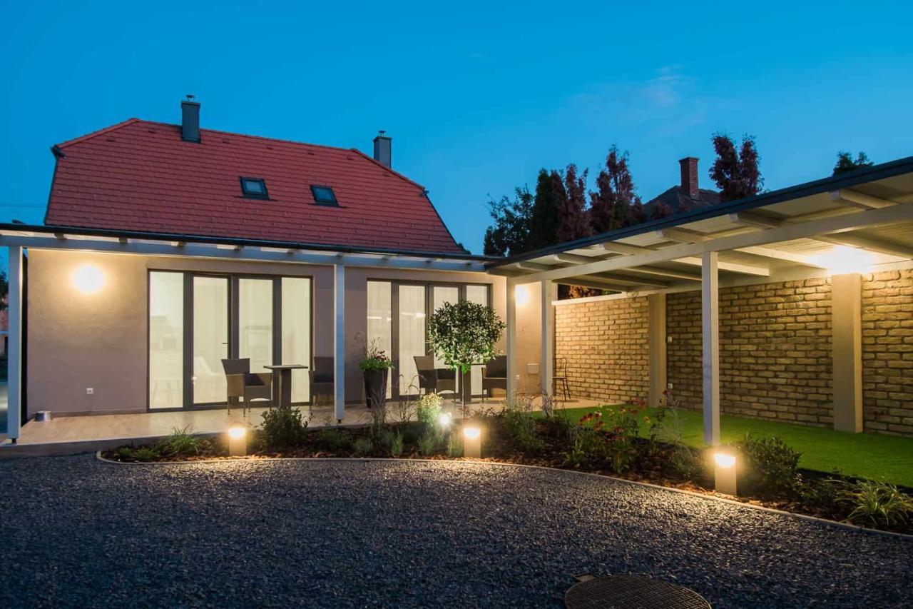 Villa Strokay - Few Minutes Walk From Lake Balaton Кестели Екстериор снимка
