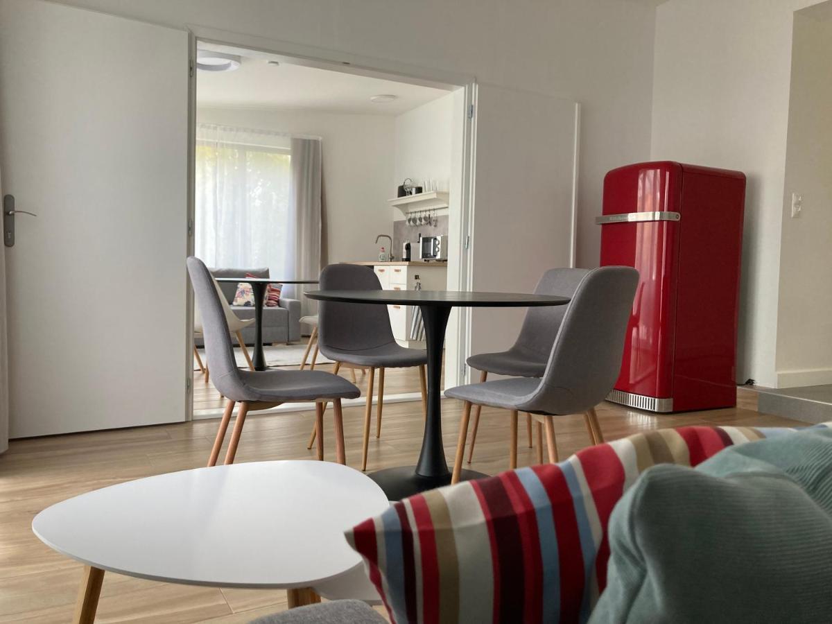 Villa Strokay - Few Minutes Walk From Lake Balaton Кестели Екстериор снимка
